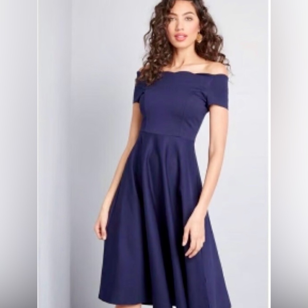 Modcloth Navy Blue Off-Shoulder Scalloped Dress Size Medium - Picture 3 of 9